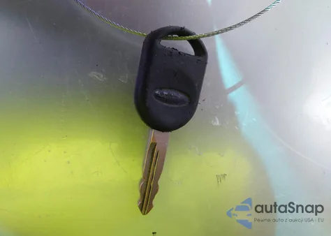 2001 Ford Explorer Sport Trac из США, поврежденный, VIN 1FMZU67E91UB72467